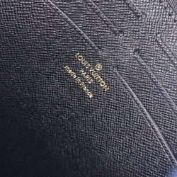 Louis Vuitton Pochette Voyage MM