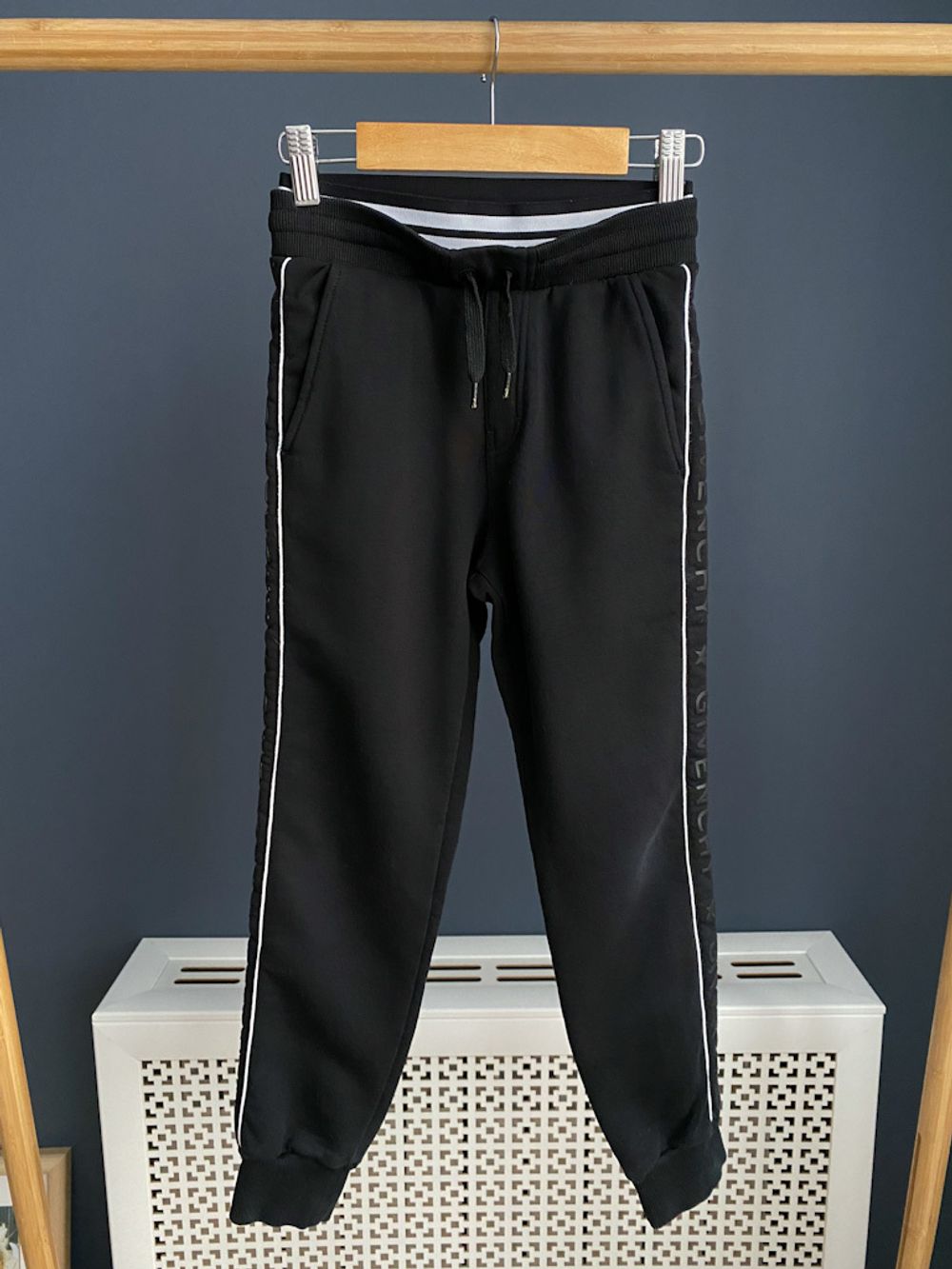 Брюки Givenchy, 140