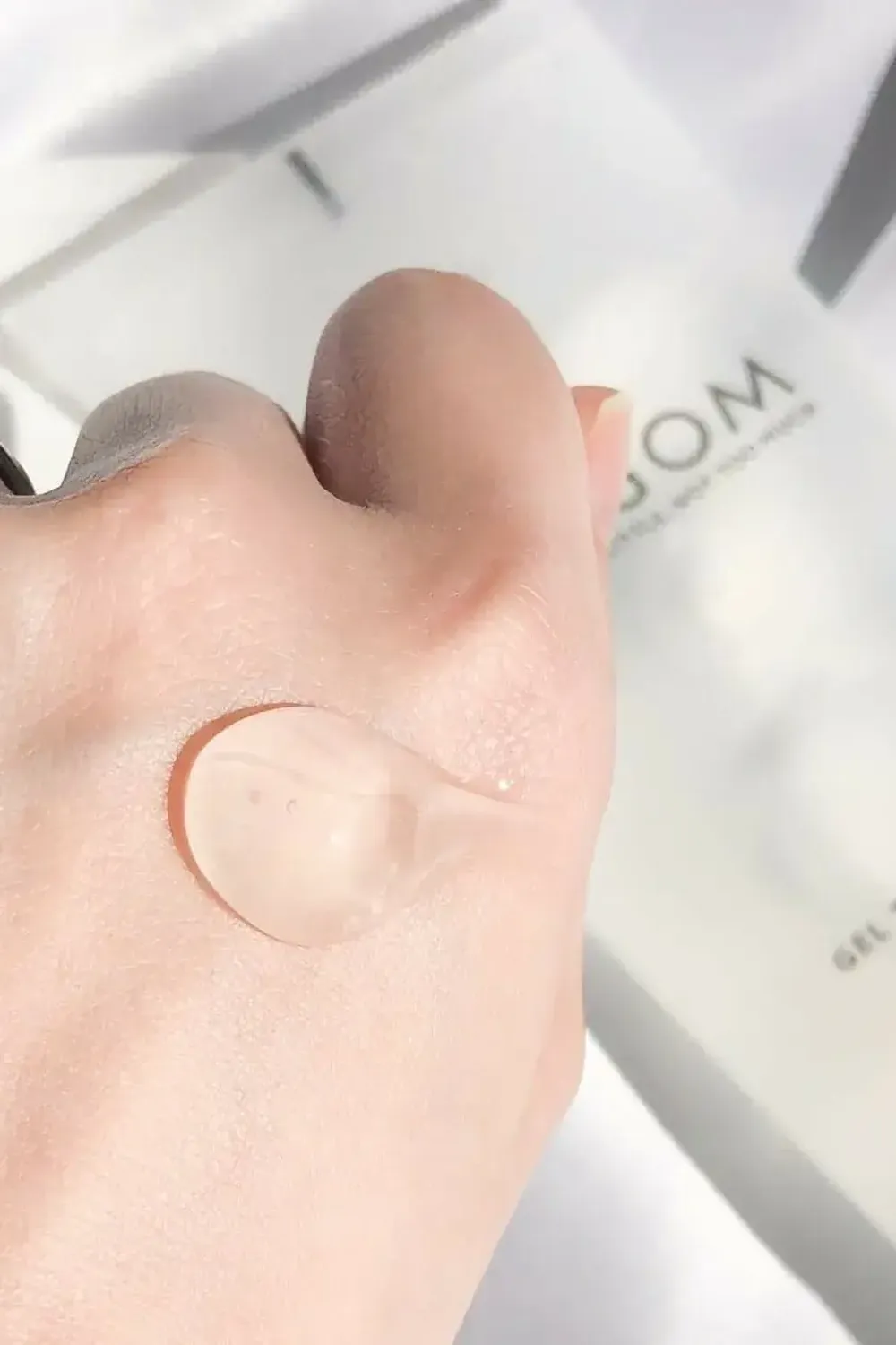 LAGOM Cellup Gel to Water Cleanser — мягкий гель для умывания с низким pH, 170 мл