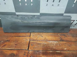 Накладка двери задней правой Skoda Karoq 17-нв Б/У Оригинал 57A854950