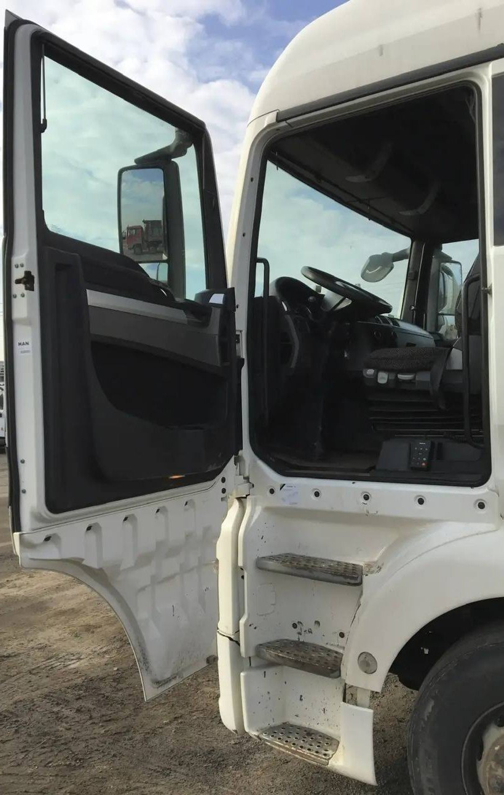 MAN TGX 4x2 Седельный тягач 18.480 4x2 BLS (Дизельный, 12,4 л, 480 л.с., АТ)