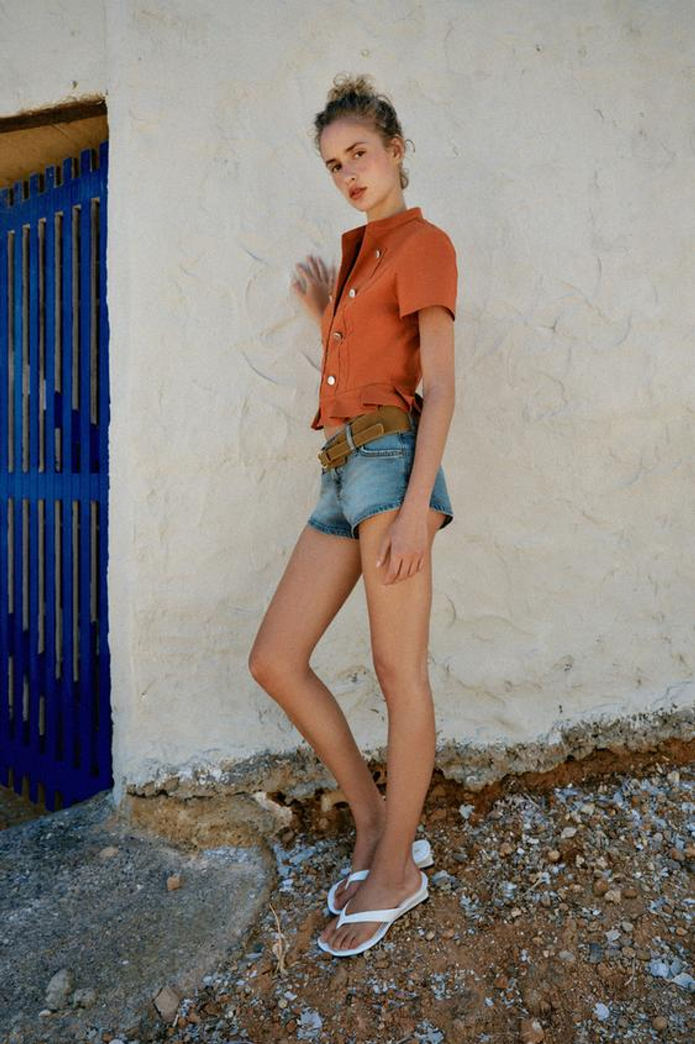 ZARA ДЖИНСОВЫЕ ШОРТЫ Z1975 С РЕМНЕМ, ВЫЦВЕТШИЙ СИНИЙ