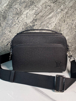 Сумка-мессенджер Louis Vuitton