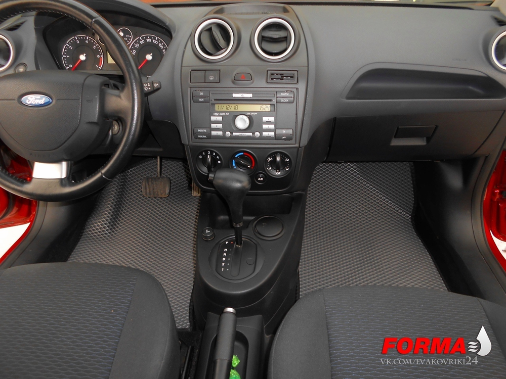 Ford Fiesta 5 поколение Mk V (04.2002 - 08.2008)