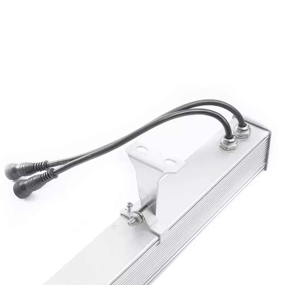 Прожектор LED линейный архитектурный LL-889 18Вт 2700К 1400Лм IP65 1000mm Feron