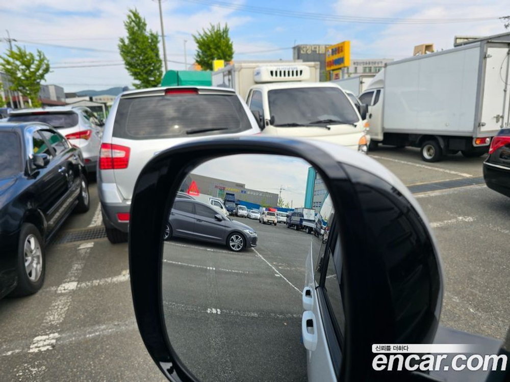 Hyundai Staria Cargo 3-х местный (11.2023)