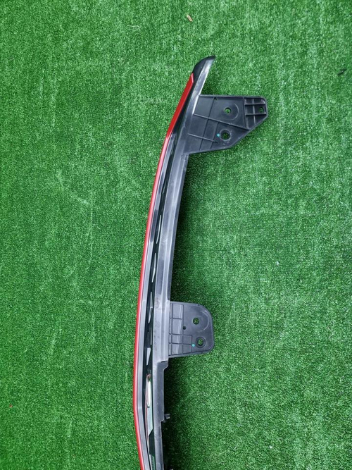 Решетка радиатора Geely Coolray (2023-н.в.)