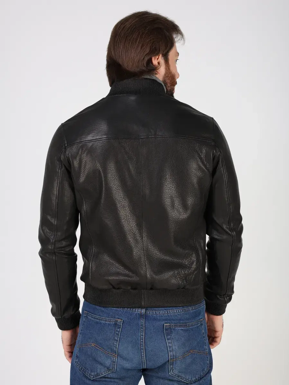 Кожаная куртка демисезонная