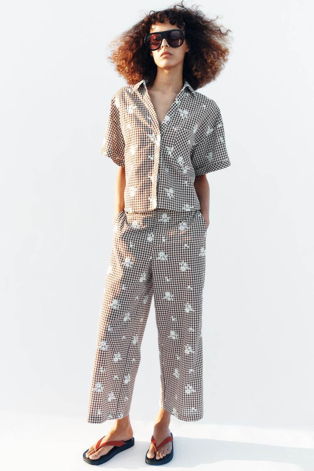 ZARA БРЮКИ-КЮЛОТЫ В КЛЕТКУ С ВЫШИВКОЙ В КОМПЛЕКТЕ, КОРИЧНЕВЫЙ/ЭКРЮ