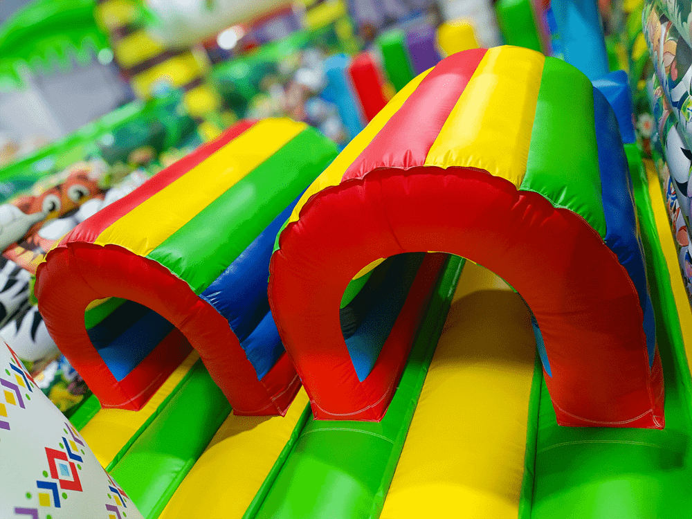 Надувная полоса препятствий «Туземцы», 7х4х2,7 м.