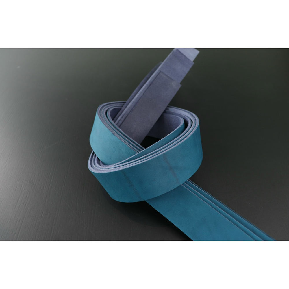 Ременная заготовка Голубая гладкая ⠀