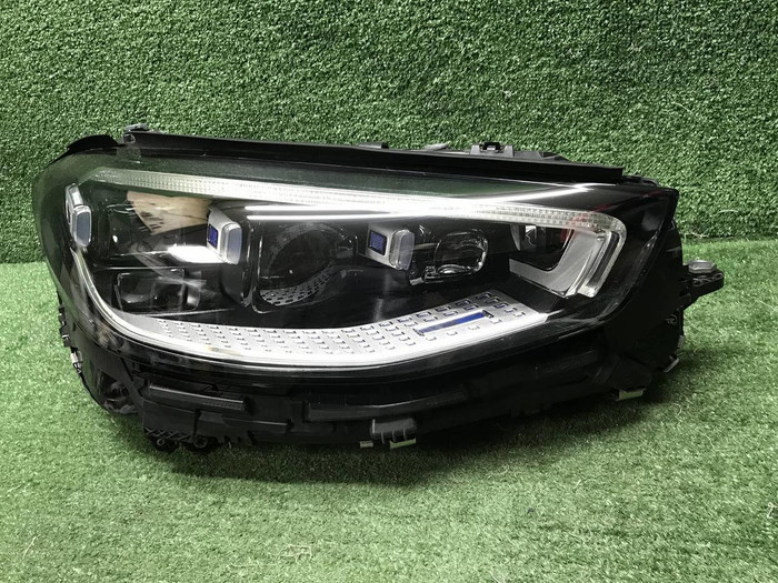 Фара правая Mercedes S W223 (20-нв) Digital Light
