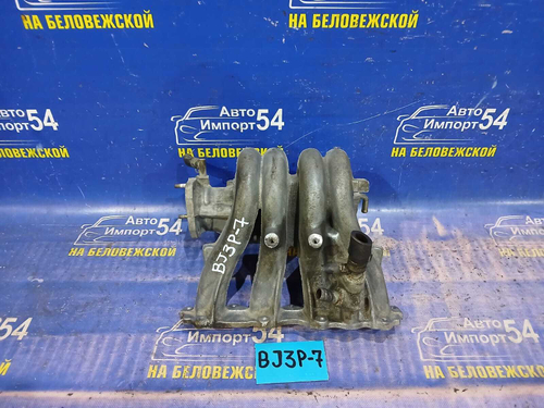 Коллектор впускной MAZDA FAMILIA 2001