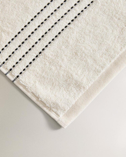 ZARA HOME ПОЛОТЕНЦЕ ДЛЯ ВАННОЙ С КОНТРАСТНОЙ ОКАНТОВКОЙ, ПЕСОСНЫЙ/ЧЕРНЫЙ