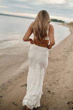 Юбка с разрезом и кружевом