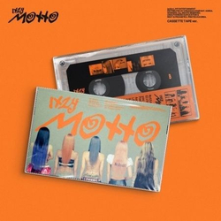 (ПРЕДЗАКАЗ) Альбом ITZY - MOTTO Mini Album CASSETTE TAPE Version