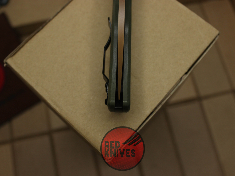 Нож Spyderco Shaman - рукоять зеленый G10, клинок Coyote