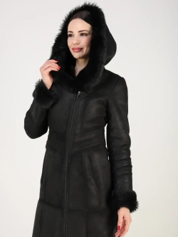 Дубленка зимняя натуральная с капюшоном