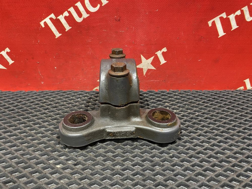 Кронштейн переднего стабилизатора 2018г