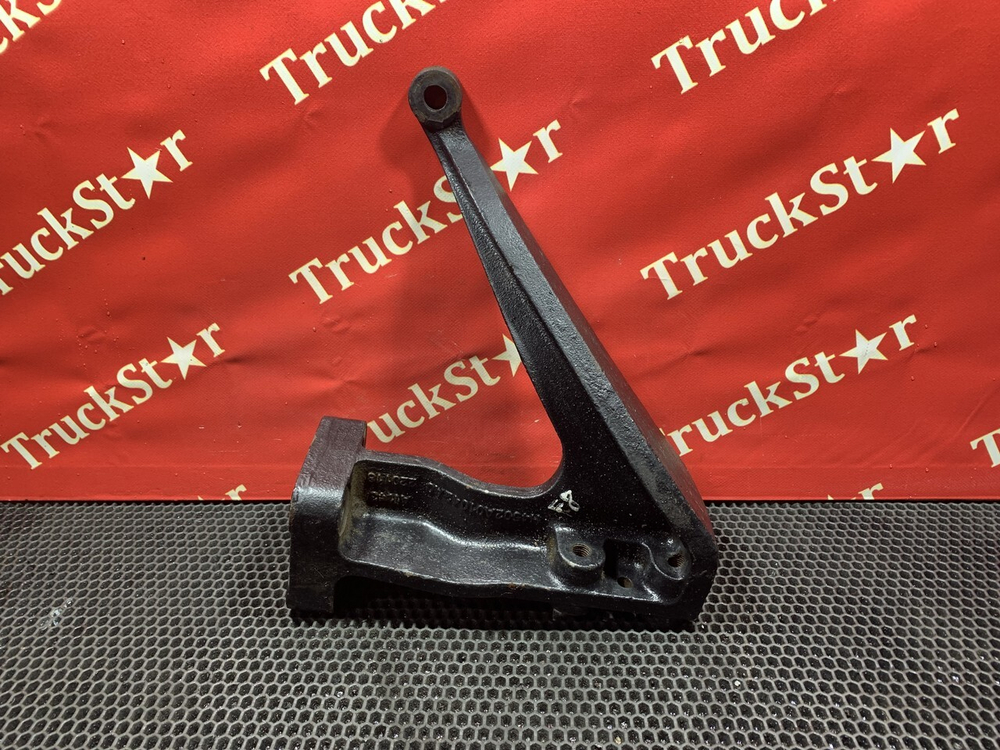 Кронштейн кабины правый 2023г.