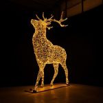 Светодиодный олень "Рождественский" (золотой) высота 5 м