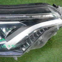 Фара правая Toyota RAV4 4 CA40 (2015-2019) LED (в пленке)