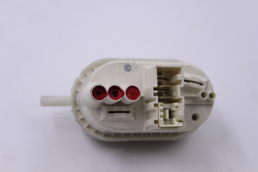 Датчик уровня воды (прессостат) стиральной машины Bosch,Siemens 9000188245