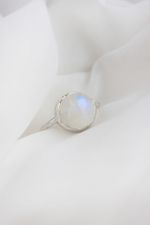 Кольцо битое с лунным камнем