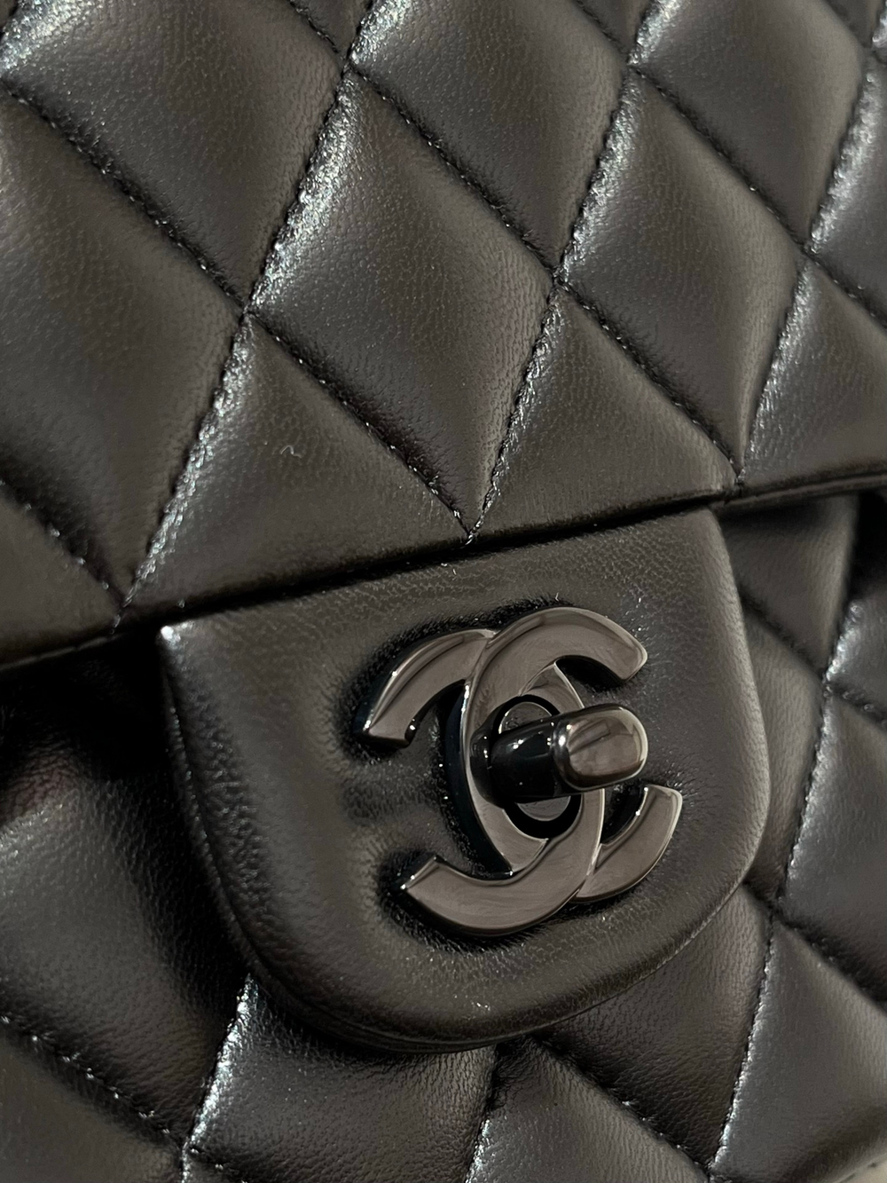 Chanel Classic 11.12 Handbag 25 cm