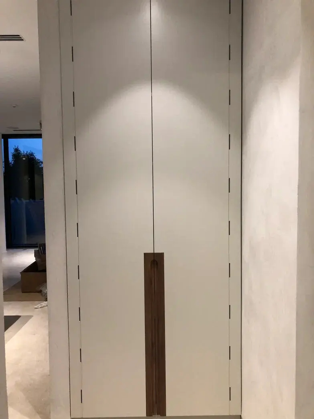 Встроенный шкаф-распашной