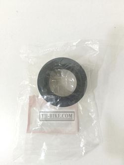 16211-KZZ-900. INSULATOR, THROTTLE BODY