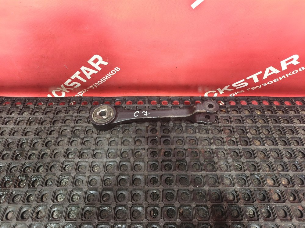 Стойка переднего стабилизатора 2023г