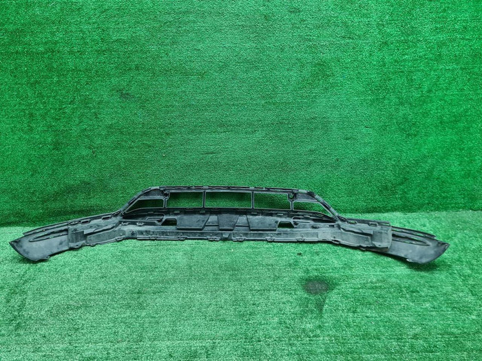 Юбка переднего бампера Mercedes GLC X253 19-22 AMG