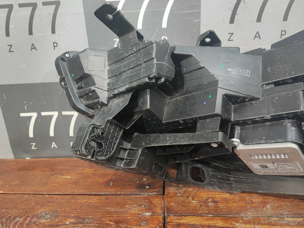 Фара правая LED Haval F7 19-нв Оригинал целая 4121103XKQ00A