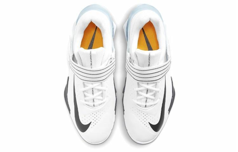 Кроссовки Nike Savaleos