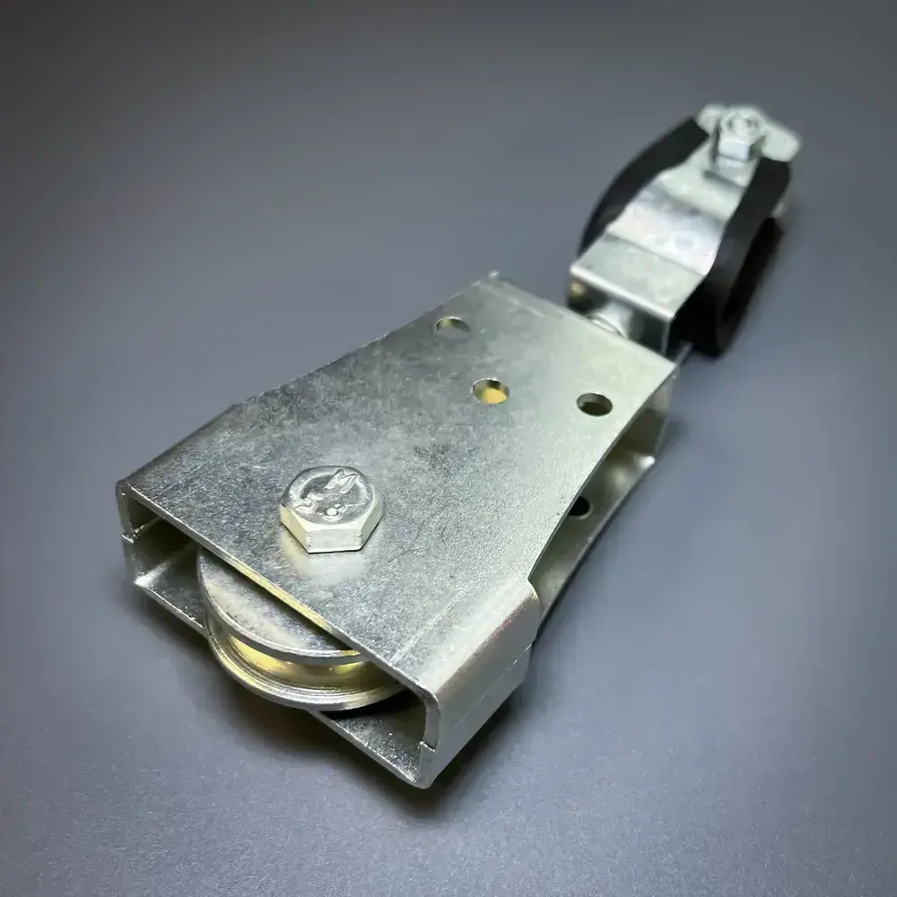 Подвес/держатель кабеля СПЕЦДЕТАЛЬ ПК-60-12 с металлическим роликом Ф60, с подшипником.