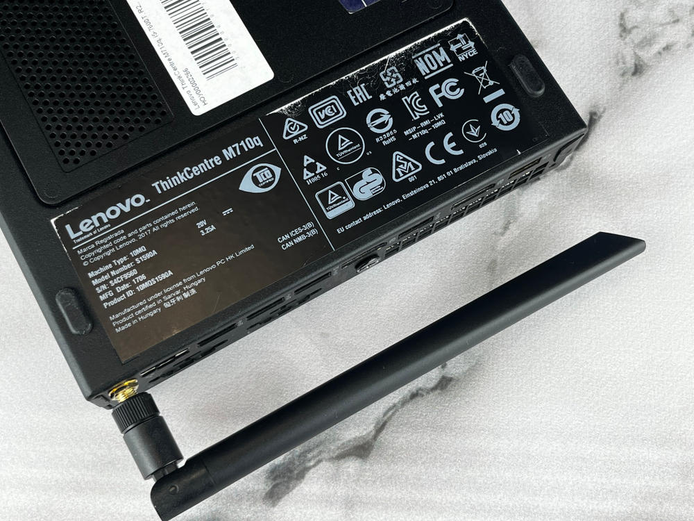 Lenovo Мини-ПК ThinkCentre M720Q с антенной Intel Core i5-8500T Intel HD Graphics 630, Windows 10 Pro, черный