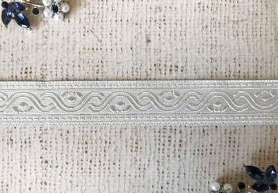 Тесьма жаккард, ш. 2 см.