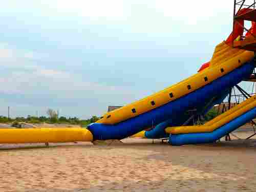 Надувная прямая горка для вышки (опоры) «Стрела» с бассейном, 24.3 м * 2.7 м * 9.1 м