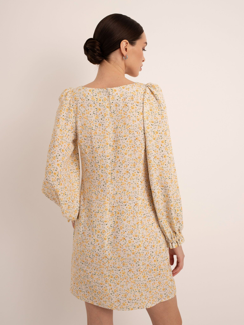 Платье "Моника" (44 / Бежевый / Вискоза 100%)