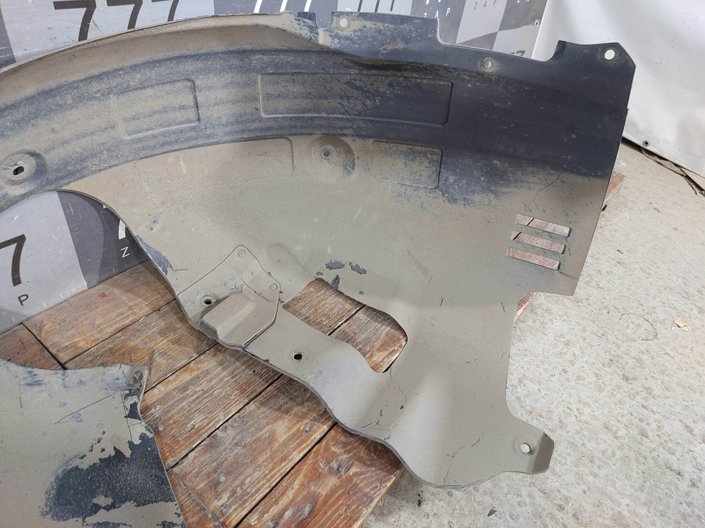 Подкрылок передний правый Kia K5 20-нв Б/У Оригинал 86812L2300