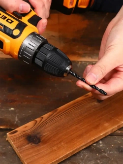 Аккумуляторная дрель-шуруповерт DEKO DKCD20V в кейсе + набор 63 инструмента для дома, 20В, 2х2.0Ач