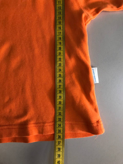 Лонг яркого цвета, визуально на 3 года