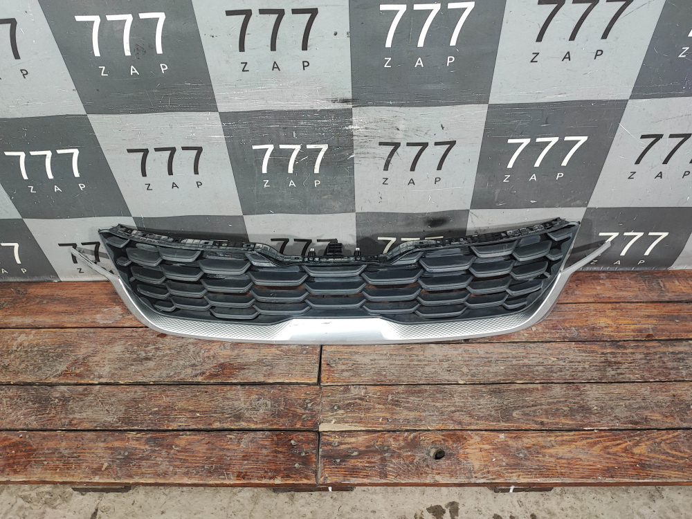 Решетка радиатора Kia Seltos 19-25 Б/У Оригинал 86350Q5000