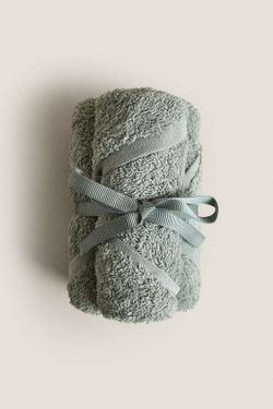 ZARA HOME ХЛОПКОВОЕ ПОЛОТЕНЦЕ (НАБОР ИЗ 3 ШТУК), СИНЕ-ЗЕЛЕНЫЙ