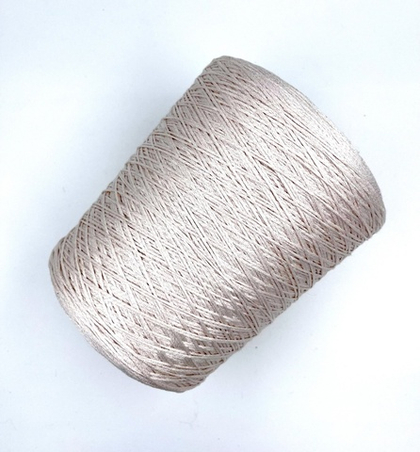 Loro Piana, шелк 100 %, 400 м 100 г, молочный 3