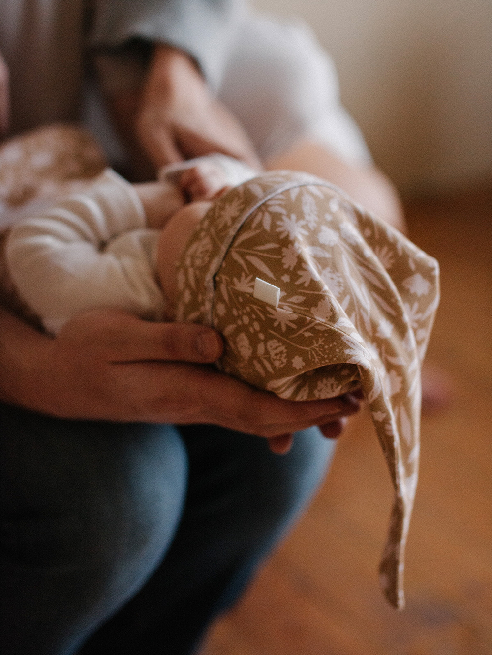 Шапочка Mjölk Caramel Flowers