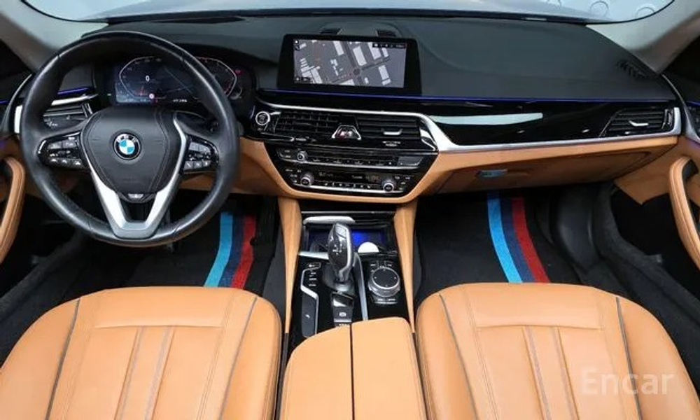 BMW 5 серии (G30) 520i M Sport