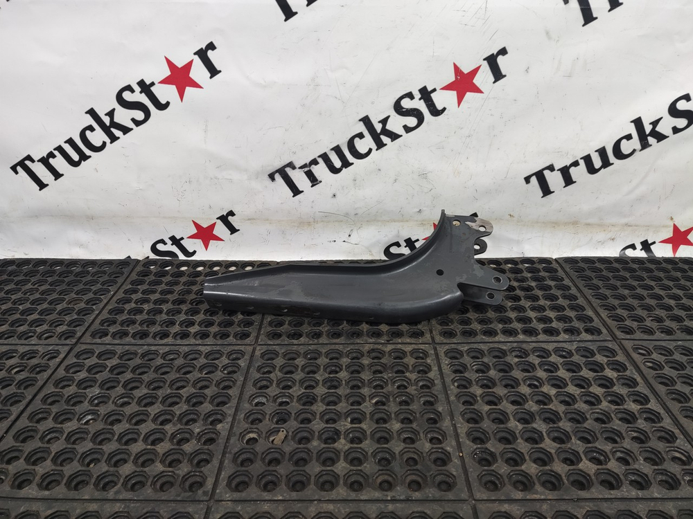 Кронштейн кабины левый