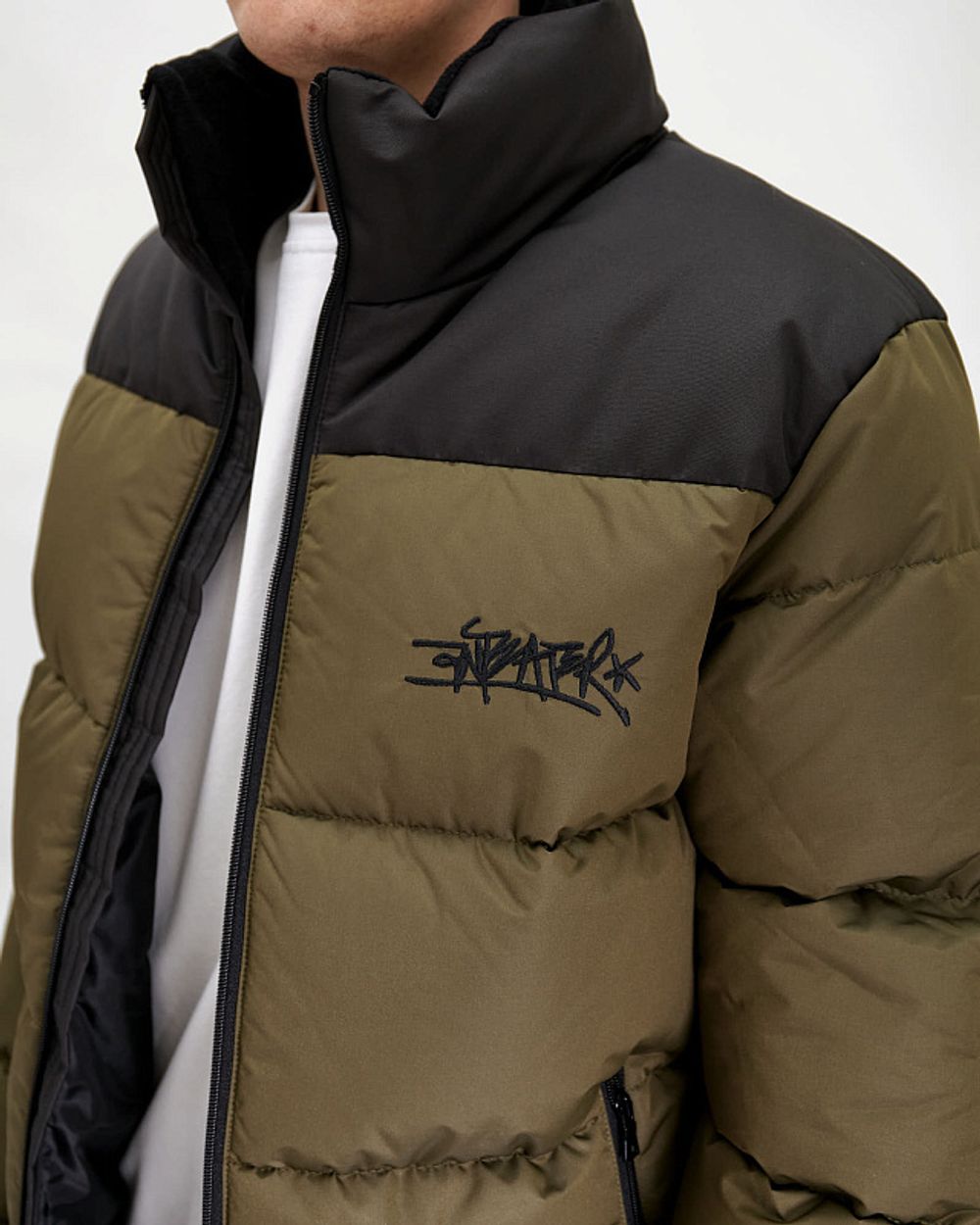 Купить Пуховик Anteater AW24 Downjacket Combo хаки Пуховик Anteater AW24 Downjacket Combo хаки